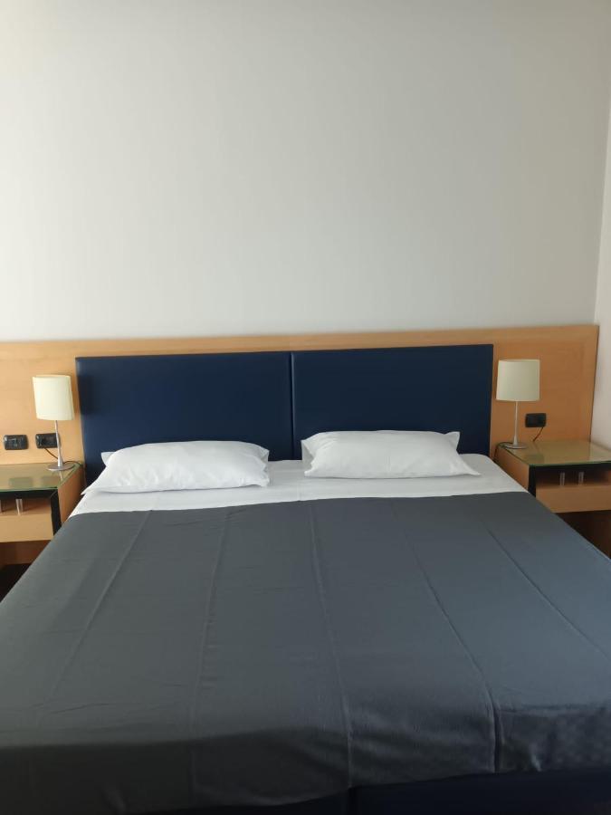 Luxury Rooms Padova Station Екстер'єр фото