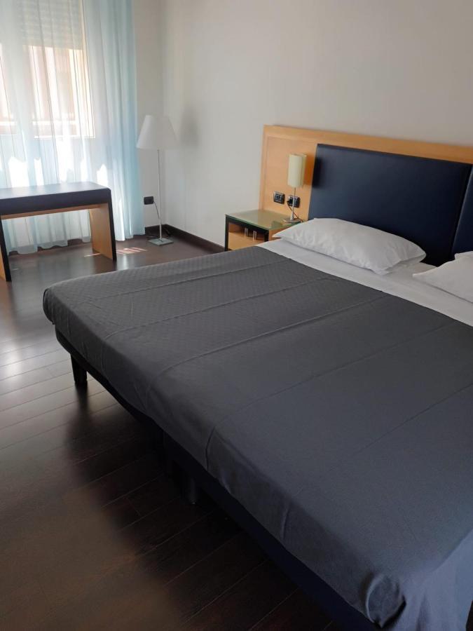 Luxury Rooms Padova Station Екстер'єр фото